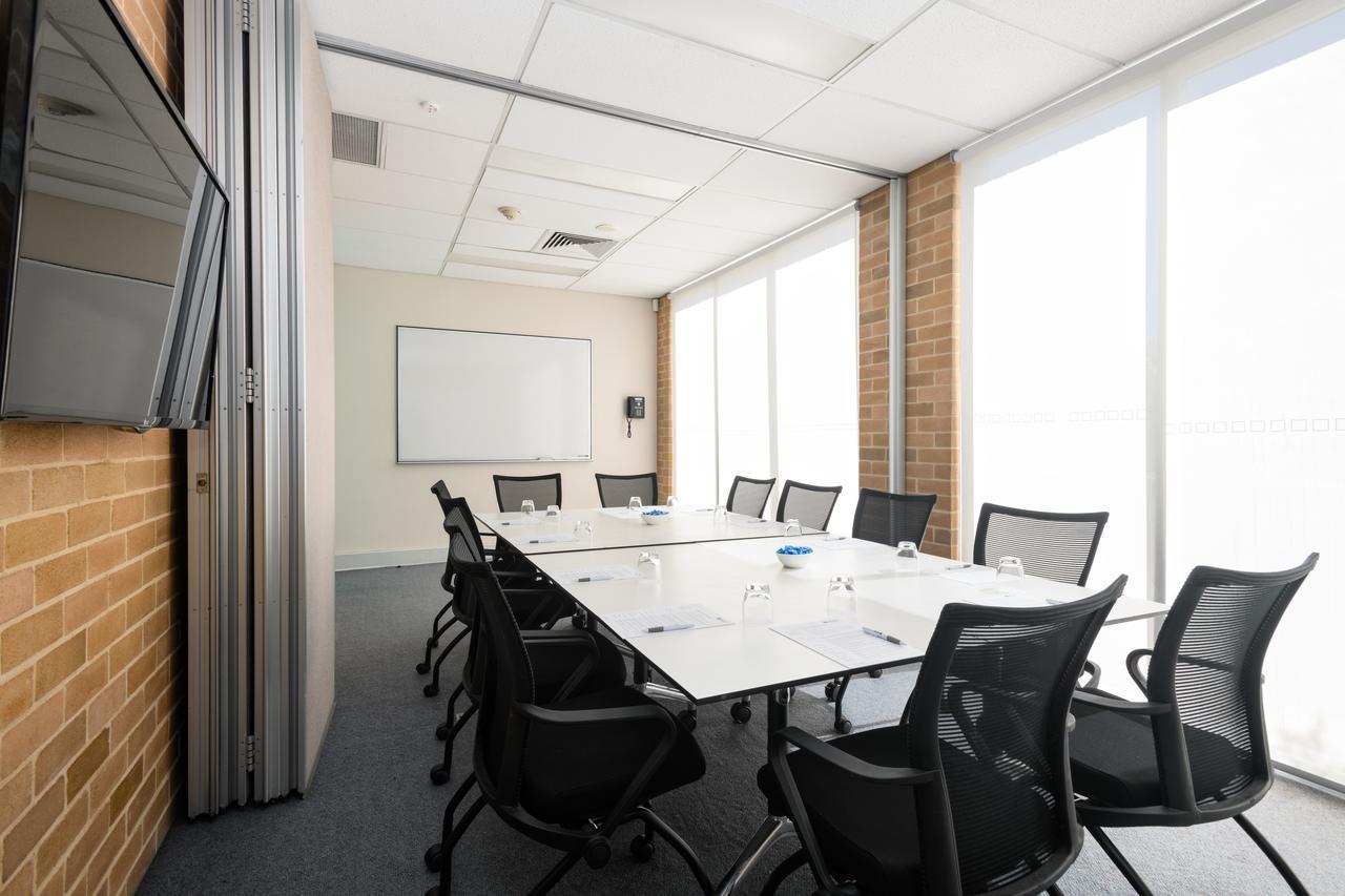 Lakeside Hotel And Conference Centre Sydney Bagian luar foto