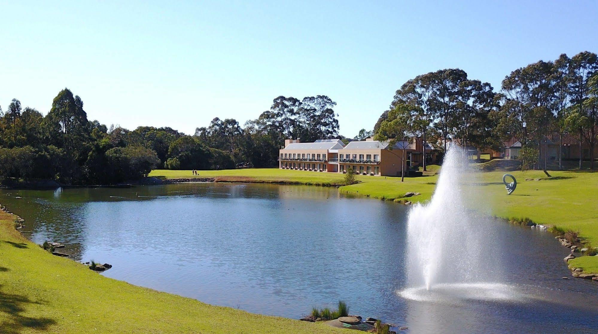 Lakeside Hotel And Conference Centre Sydney Bagian luar foto