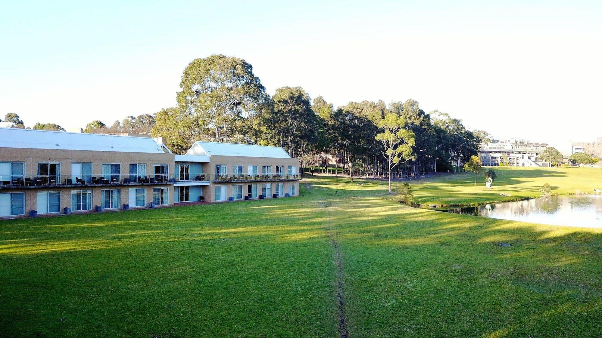 Lakeside Hotel And Conference Centre Sydney Bagian luar foto